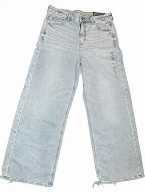 American Eagle Wide Leg Jeans Size 10 NWT | High Rise Light Wash Denim | Raw Hem